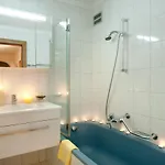 Hotell Alpenhof 4*