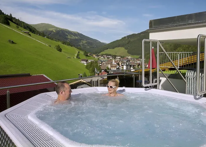 Hotel Alpenhof 4*